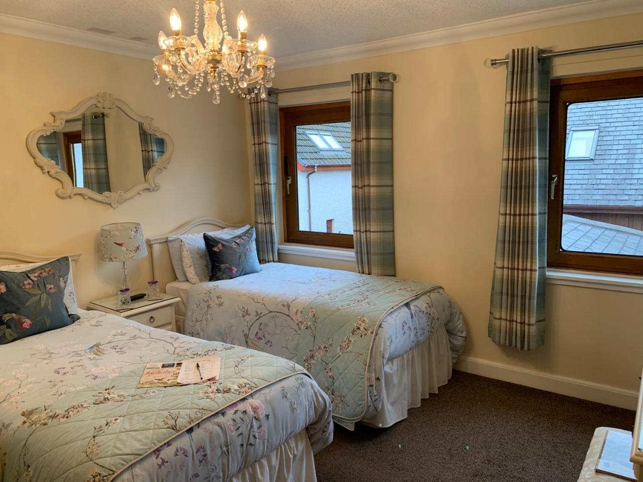 Westcourt Bed & Breakfast Bed and Breakfast Fort William Exteriör bild